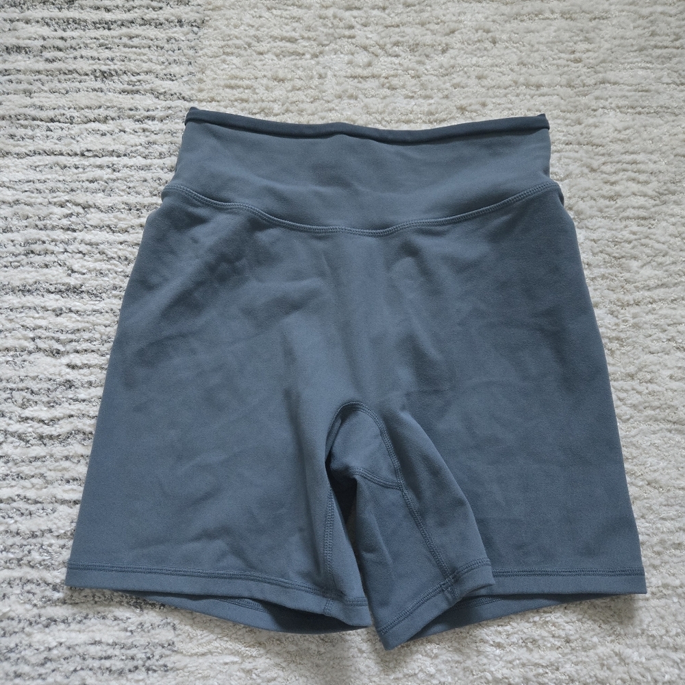 Ptula 2 toned Shorts Size Small